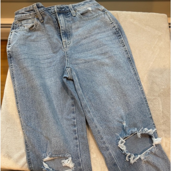 Arizona Jeans - Picture 2 of 3